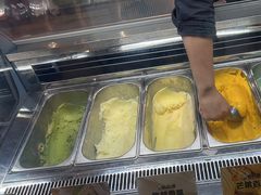 -极拉图·现制冰淇淋(大卫城店)