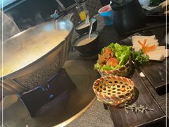 -湊湊火锅·茶憩(新中关购物中心店)