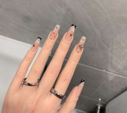 -尤米一站式美甲美睫