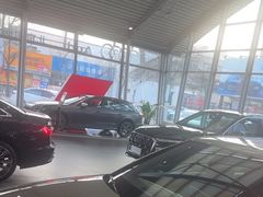 -北京国服信奥兴奥迪4S店(古城店)