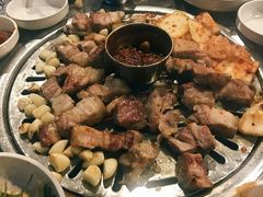 招牌湘村黑猪五花肉-么肆烤肉·中式自助·烤肉大排档(街道口季佳PAI店)