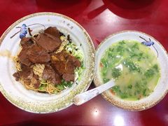 -金杨拉面王小吃面馆·牛三宝面·红烧牛肉粉