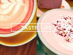 红丝绒拿铁-W CAFE(甜爱路店)