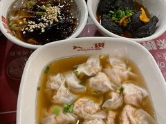 -双燕楼·手工馄饨·汤面小吃(世纪汇店)