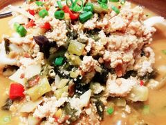 鲜鱼杂钵-佬湘楼(越秀城市广场店)