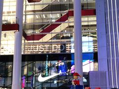 -NIKE品牌体验店(南京东路店)