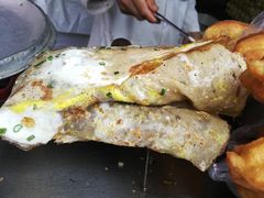 -正宗杂粮煎饼香软鸡蛋饼