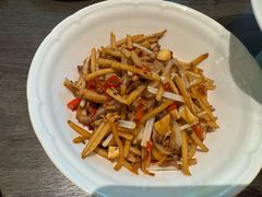 -江间有味·拼烧·鱼鲜·粤式靓汤(汉口江滩店)