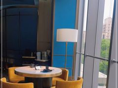 -本来精品川菜(嘉里中心店)