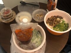 -湘人龙记老长沙米粉(鸟巢店)