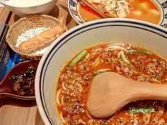 -刀小蛮半只鸡过桥米线(家乐福四元桥店)