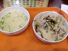 三鲜馄饨-王興記(中山路店)