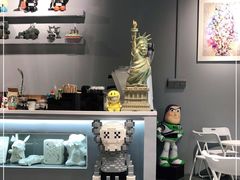 -sth more(会展航洋城店)