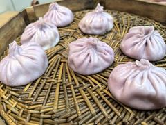 藤椒大虾包-西安贾三灌汤包·回坊小吃·清真炒菜(北院门总店)