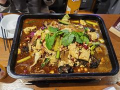 -干老庆贵州留一手烤鱼·地摊火锅(财经大学店)