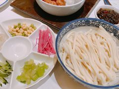 炸酱面-北平楼·烤鸭·北京菜(牡丹园店)