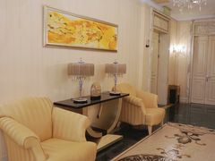 -南京双门楼宾馆(盐仓桥地铁站阅江楼店)