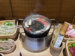 -独食火锅·半米屋台(直营总店)