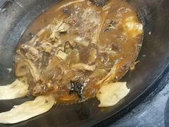 地锅鸡中辣-农家老土灶