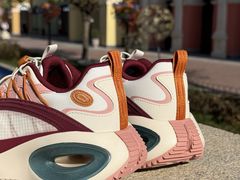 -燕莎奥特莱斯购物中心