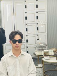 -即型男士理发工作室