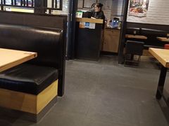 卡座-阿香米线(余姚五彩城店)