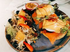 烟熏三文鱼班尼迪蛋-BE BRIGHT KITCHEN(正佳广场店)