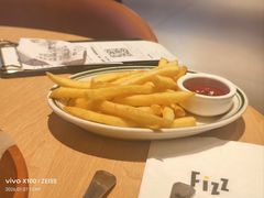 -菲滋意式餐厅(富阳东方茂店)