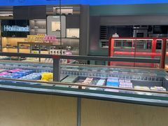 -好利来(建邺吾悦广场Lab主题店)
