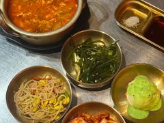 -釜山火炉·海鲜烤肉(紫藤路店)