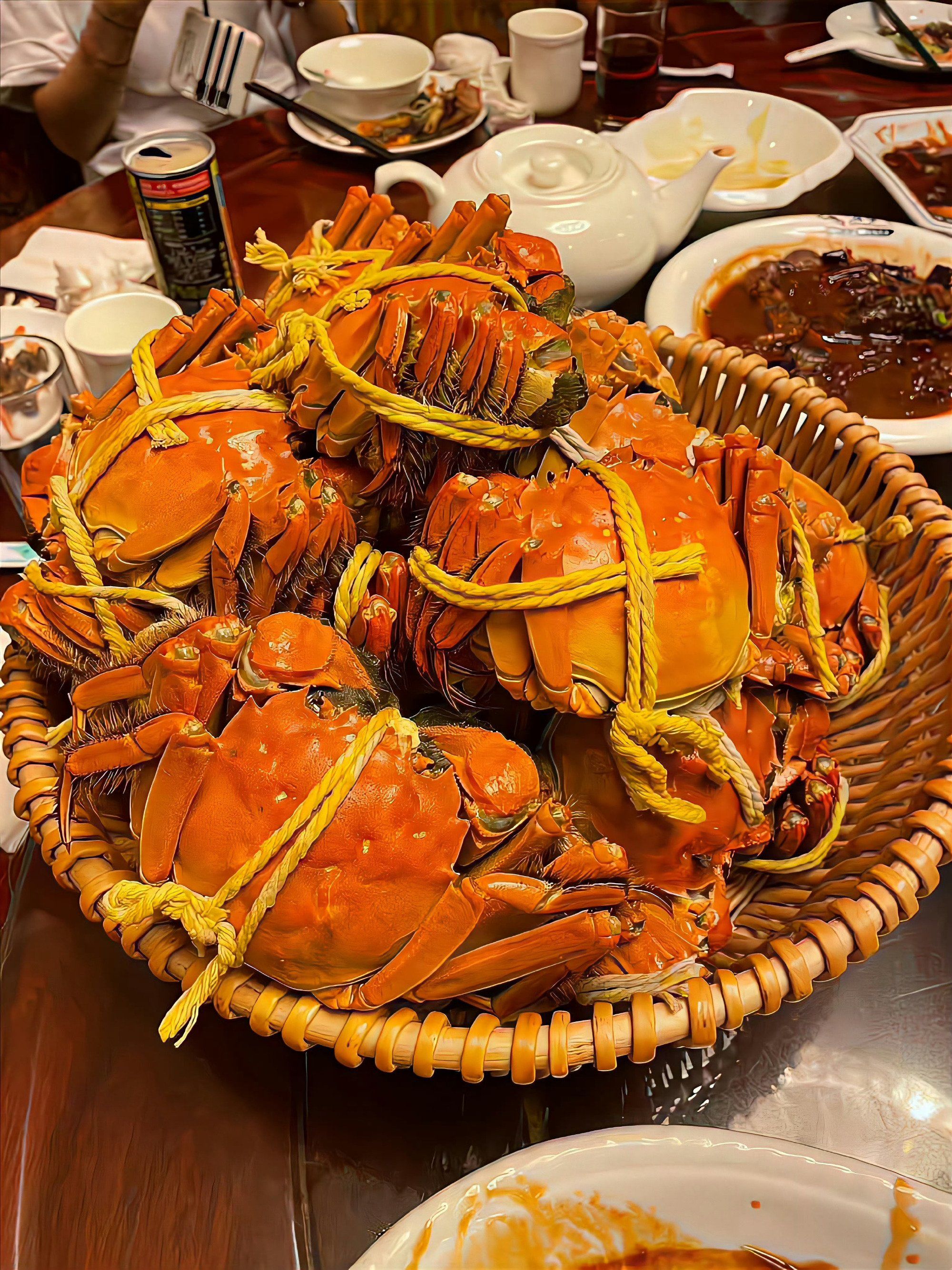 吃螃蟹,是秋天该有的美食态度!
