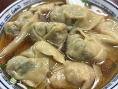 半菜半肉-古徽州馄饨店(宝安路店)