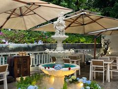 -Mark&Mars Restaurant