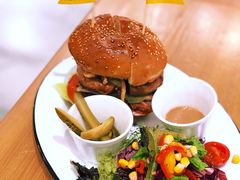 德国盘肠汉堡-HELLO 27 意面·沙拉·帕尼尼