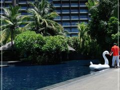 -三亚湾海居雅高铂尔曼度假酒店