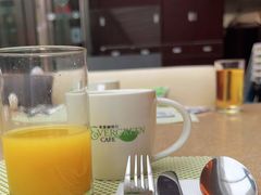 -亮马河饭店翠雅咖啡厅