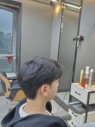 -藤野造型烫发染发