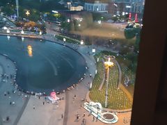 -上海虹桥中心爱琴海亚朵S酒店