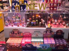 -泡泡玛特POPMART(杭州乐堤港店)
