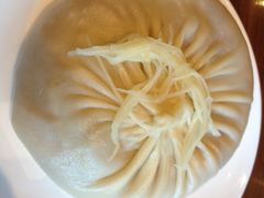 蟹黄汤包-鸿运酒楼