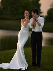 -至臻微拉婚纱摄影