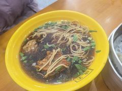 熏鱼面-瞻园面馆鸭血粉丝汤(老门东店)