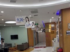 -雅悦齿科(顾村公园店)
