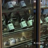 哦莫!发现一家巨大的餐厅別!