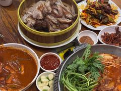 -喇喇排骨火锅·传统韩式脊骨汤(望京西园总店)