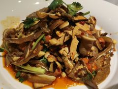 -费大厨辣椒炒肉(高铁吾悦广场店)