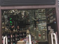 -钟书阁(群光广场店)