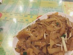 驰名干炒牛河-顺记冰室(宝华路店)