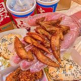 属于咱中国人的汉堡，味道好极了。