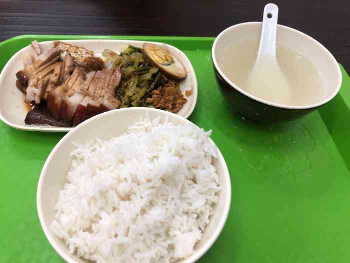 正宗隆江猪脚饭(黄村西路店)-"这是一家快餐店,但是味道深得我喜爱,第